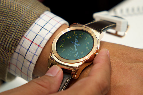 watch photo