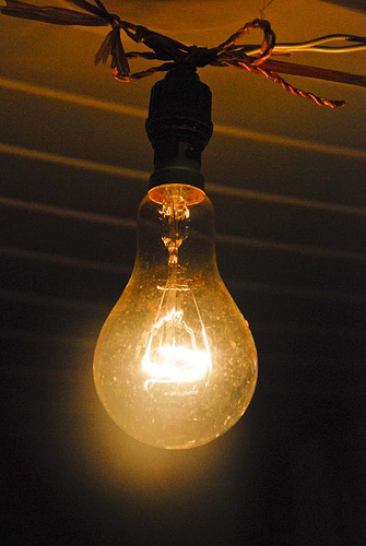 Bulb by jaesuhn.tjl light bulb photo