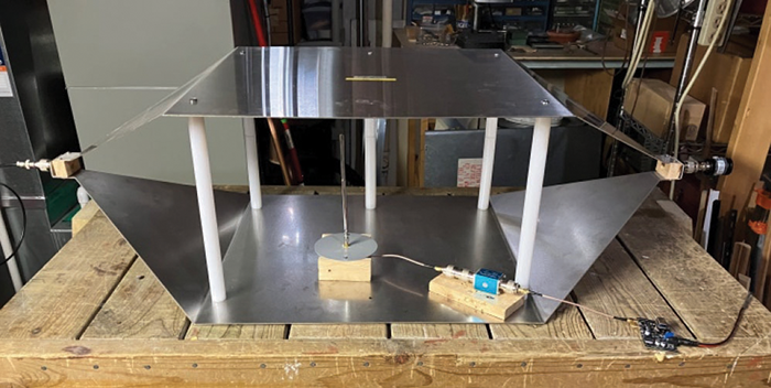 Parallel plate with comb generator setup