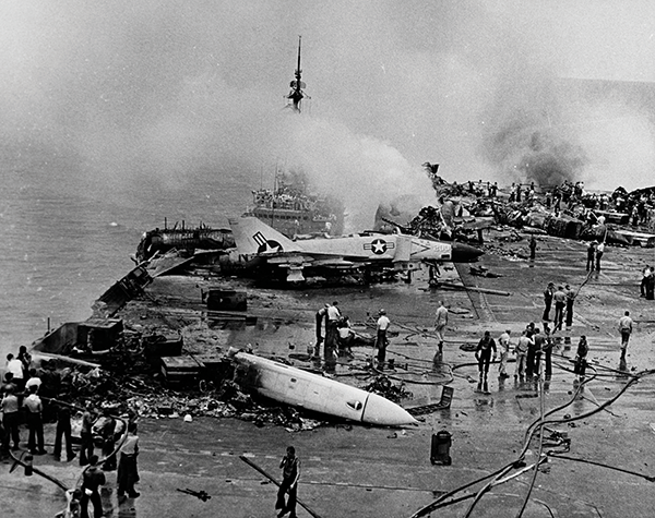 U.S.N. RAIN PARKA VF-102 航空母艦 Forrestal COCKPIT USA USS Forrestal Carrier Pilot's Vietnam Flight Jacket