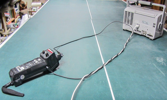 Figure 3: A simulated EFT/B test using an inductively-coupled ESD simulator.